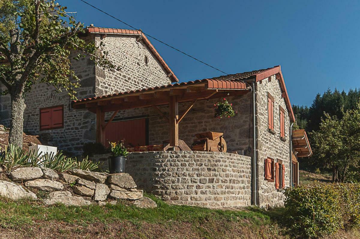 Gite " Oree Des Bois" Vertolaye Εξωτερικό φωτογραφία